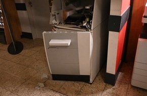 Polizei Mettmann: POL-ME: Versuchter Geldautomatenaufbruch in Geschäft: Polizei bittet um Hinweise - 2506059