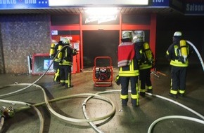 Freiwillige Feuerwehr Kalkar: Feuerwehr Kalkar: Gebäudebrand in Kalkar Einsatz der Stadtwehr Kalkar