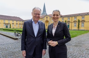 Universität Osnabrück: Ministerpräsident Stephan Weil besuchte die Uni Osnabrück im Jubiläumsjahr