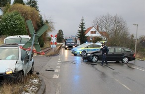 Polizei Minden-Lübbecke: POL-MI: Vollsperrung nach Verkehrsunfall auf der Rintelner Straße