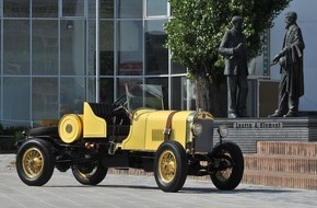 Skoda Auto Deutschland GmbH: Zwei SKODA Klassiker bei der Paul-Pietsch-Classic (BILD)