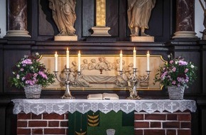 Polizeidirektion Itzehoe: POL-IZ: 260420.1 Wesselburen: Stehkerzenleuchter aus Kirche entwendet