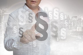 Urteil: Unfall beim Kaffeeholen wurde zum Streitfall