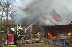 Freiwillige Feuerwehr Bedburg-Hau: FW-KLE: Wohnhausbrand auf der Horionstraße