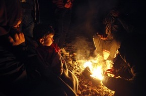 Aktion Deutschland Hilft e.V.: Hilfe für Flüchtlinge: Verschärfte Situation im Winter / Bei Schnee, Regen und Minustemperaturen leisten Hilfsorganisationen im Bündnis "Aktion Deutschland Hilft" Winterhilfe