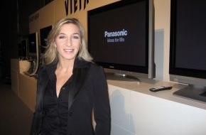 Panasonic Deutschland: Ein starkes Team: Anni Friesinger und Panasonic
Eisschnelllauf-Star zu Besuch auf der CeBIT