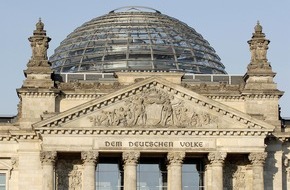 ZDF: ZDF überträgt Gedenkstunde für die Opfer des Nationalsozialismus (FOTO)
