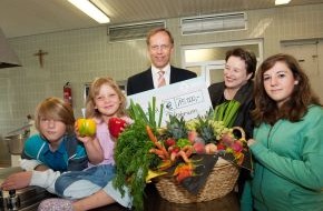MSD SHARP & DOHME GmbH: Vitaminpatenschaft für Clemens-Maria-Kinderheim: MSD spendet 15.000 Euro für frisches Obst und Gemüse (mit Bild)