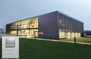 STIEBEL ELTRON: "Energy Campus" mit Platin-Zertifikat ausgezeichnet (DGNB) / Herausragendes Beispiel nachhaltiger Architektur