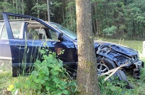 Kreispolizeibehörde Olpe: POL-OE: Zwei Verletzte bei Verkehrsunfall