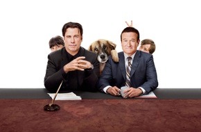 SAT.1: Überraschende Vaterfreuden: John Travolta und Robin Williams sind "Old Dogs" in SAT.1 (BILD)
