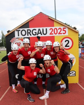 Drei neue deutsche Rekorde bei Deutschen Feuerwehr-Meisterschaften / Internationaler Feuerwehrsportwettkampf begeistert in Torgau (Sachsen)