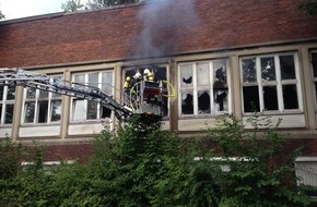 Feuerwehr Gelsenkirchen: FW-GE: Brand im alten Gafög Gebäude