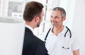 AXA Konzern AG: Gesundheits-Bonus für Arbeitnehmer / Mitarbeiter gewinnen und binden mit betrieblich finanzierter Krankenzusatzversicherung FlexMed Premium von AXA (mit Bild)