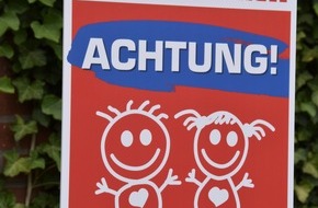 Polizei M&uuml;nster: POL-MS: Neuauflage der kostenlosen "Achtung! Kids unterwegs"-Schilder - Antenne M&uuml;nster und Polizei M&uuml;nster starten Aktion f&uuml;r mehr Verkehrssicherheit