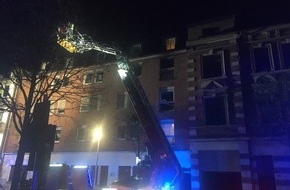 Feuerwehr Gelsenkirchen: FW-GE: Feuer zerstört Wohnung in Heßler
