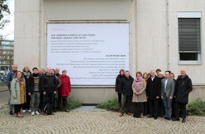 Universität Kassel: Umgang mit dem Nahost-Konflikt: Sichtbarer Appell auf dem Kasseler Campus