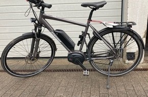 Polizei Bielefeld: POL-BI: Fahrrad im Vorgarten- Eigentümer gesucht