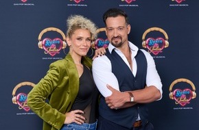 Stage Entertainment GmbH: Stage Entertainment: & JULIA &ndash; Sabrina Weckerling un Maximilian Mann spielen Hauptrollen