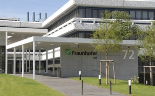 Fraunhofer Institut für Angewandte Festkörperphysik IAF: Oliver Ambacher passes management of Fraunhofer IAF to Rüdiger Quay