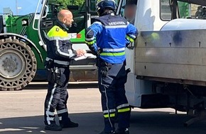 Landespolizeidirektion Saarland: POL-SL: Internationale Kontrolle des Schwerlastverkehrs / Schwerpunktkontrolle von Abfalltransporten in Großrosseln und Dillingen