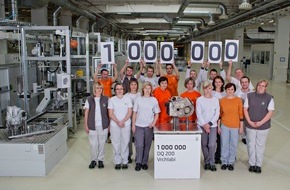 Skoda Auto Deutschland GmbH: SKODA Werk Vrchlabi produziert einmillionstes DQ 200-Getriebe (FOTO)