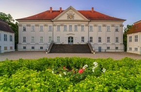 Staatliche Schlösser, Gärten und Kunstsammlungen Mecklenburg-Vorpommern: Schloss Hohenzieritz erinnert mit Luisentag an die preußische Königin