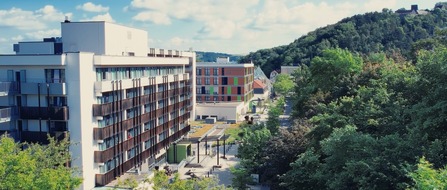 RHÖN-KLINIKUM AG: 50 Jahre Psychosomatische Klinik Bad Neustadt - Tradition als Wegweiser moderner Psychosomatik
