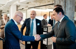 British American Tobacco (Germany) GmbH: Vom traditionellen Büro zur modernen Arbeitswelt: BAT Germany eröffnet neu gestaltetes Büro in Hamburg