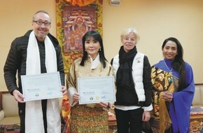 PATRIZIA Foundation: St&auml;rkung der Bildung in Bhutan: Ihre Majest&auml;t die K&ouml;niginmutter von Bhutan und Wolfgang Egger, Gr&uuml;nder der PATRIZIA Foundation, bekr&auml;ftigen langfristige Partnerschaft