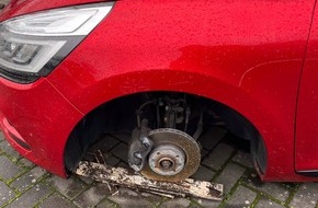 Polizei Hagen: POL-HA: Unbekannte stehlen Pkw-Reifen in Delstern - Zeugen gesucht