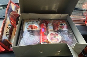 Kreispolizeibehörde Ennepe-Ruhr-Kreis: POL-EN: Gevelsberg -ein weihnachtliches Wurst-Paket!