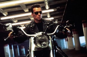 TELE 5: Schwarzenegger-Stimme Thomas Danneberg im Tele 5-Exklusiv-Interview: "Schwarzenegger ist einfach ein guter Typ"