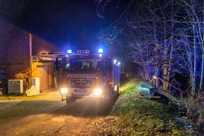 FW Flotwedel: Brand in Hotelgebäude sorgt für Großeinsatz / Sieben Personen evakuiert