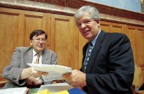 Rudolf Imhof: Promotion pour le désarmement chimique global: les motions Imhof et Paupe acceptées au Conseil national