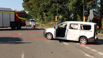 Polizei Minden-Lübbecke: POL-MI: Drei Verletzte bei Unfall