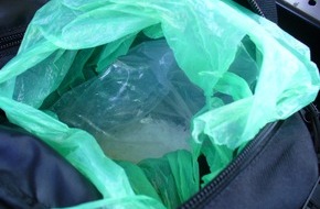 Zollfahndungsamt Dresden: ZOLL-DD: Zollfahndungsamt Dresden wieder erfolgreich bei der
Bekämpfung des Crystal-Handels

Mehr als 400 Gramm Crystal und hochwertige Hehlerware sichergestellt