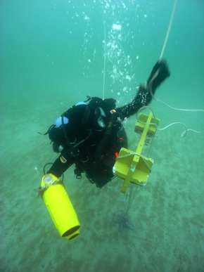 Bilder der Woche - Minentaucher: Tieftauchen vor Sardinien