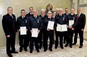 Feuerwehr Essen: FW-E: 315 Dienstjahre bei der Feuerwehr, ein riesiges Erfahrungswissen