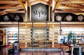 SLYRS Distillery: SLYRS Whisky-Welt zum Erleben, Genießen und Reinbeißen
