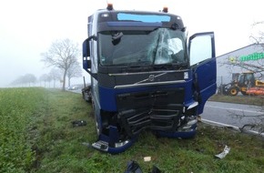 Polizeiinspektion Diepholz: POL-DH: --- Varrel (bei Sulingen) - Lkw gegen Baum, Fahrer verstorben ---