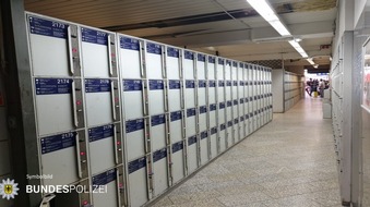 Bundespolizeidirektion München: Bundespolizeidirektion München: Gelegenheit macht Diebe
Schließfach nicht abgesperrt - Koffer entwendet