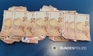 Bundespolizeidirektion Sankt Augustin: BPOL NRW: Falsche Fünfziger - Bundespolizei stellt 8700,00 EUR Falschgeld sicher
