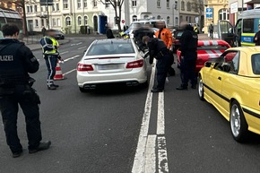 POL-OH: Kontrollen an "(C-)Karfreitag" Polizei Osthessen zieht Bilanz: Fahrzeugliebhaber hielten sich überwiegend an die "Verkehrsregeln"