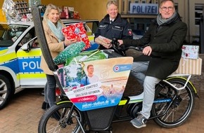 Polizeidirektion Osnabrück: POL-OS: Blaulichtzauber in Osnabrück: Polizei erfüllt Kinderträume zur Weihnachtszeit