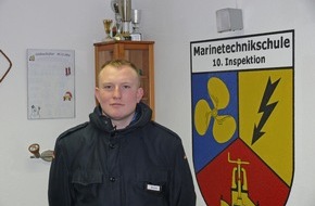 Presse- und Informationszentrum Marine: Deutsche Marine - Pressemeldung/ Pressetermin: Aus ganz Deutschland zur Marine - 353 Rekruten legen Eid in Parow ab