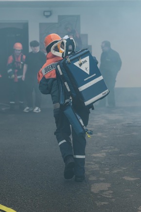 FW-EN: Jugendfeuerwehr Hattingen-Ost über 24 Stunden &quot;im Einsatz&quot;