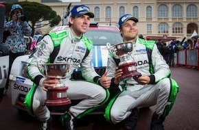 Skoda Auto Deutschland GmbH: SKODA Motorsport stellt sich Herausforderung der 10.000 Kurven bei der Rallye Korsika (FOTO)