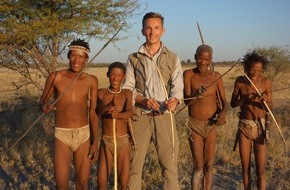 ZDF: ZDF-Entdeckermagazin "pur+" berichtet aus Afrika / Moderator Eric Mayer für Kinder und Jugendliche unterwegs (FOTO)