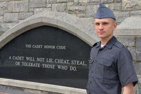 &quot;No Calling Too Great&quot;- Erster deutscher Soldat absolviert vierjähriges Studium in West Point